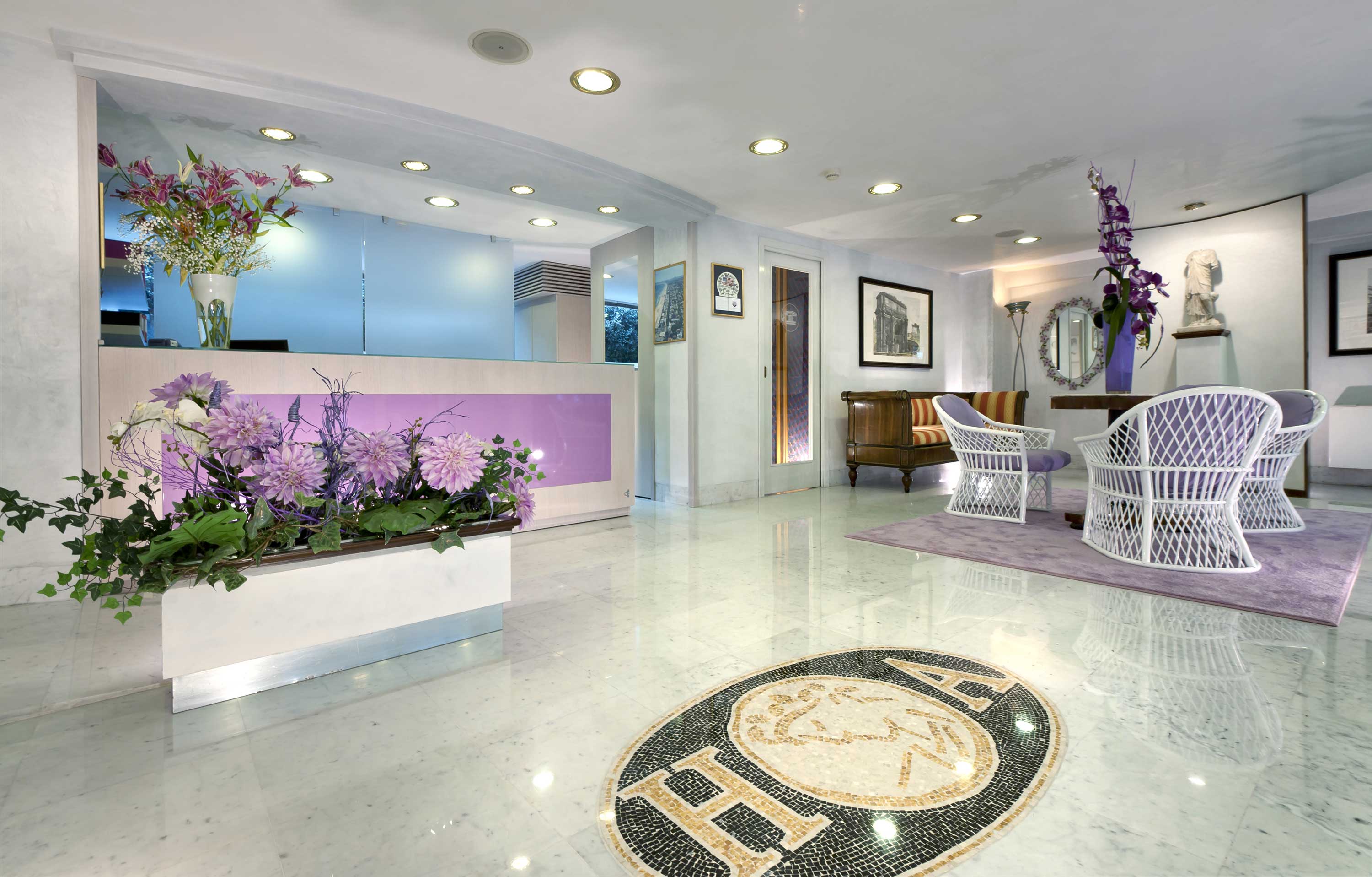 hotel-riccione-reception-interno
